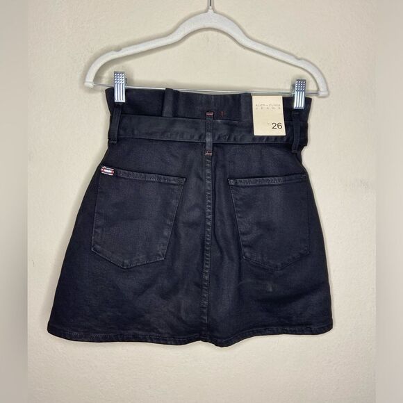 NWT Alice + Olivia Jeans Black Denim Belted Mini Skirt Size 26 - Picture 5 of 8